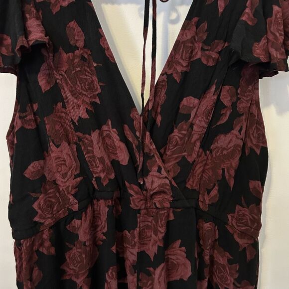 Torrid Black Red Floral Gauze Shorts Romper Size 3X witchy whimsigoth vamp goth - Picture 9 of 12